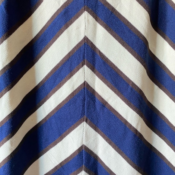 Molly | Navy Chevron Stripe Cashmere Silk Dress - Picture 6 of 10
